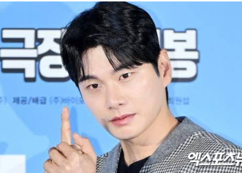 <b>이이경</b>, <b>루머 유포자 고소</b> 완료 "합의 시도·보상 논의 없었다... 