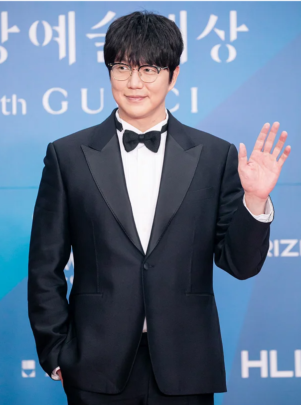 <b>성시경</b>, 10년 <b>매니저</b>의 배신…믿음 깨진 아픔 속에 직접 <b>심경</b>... 