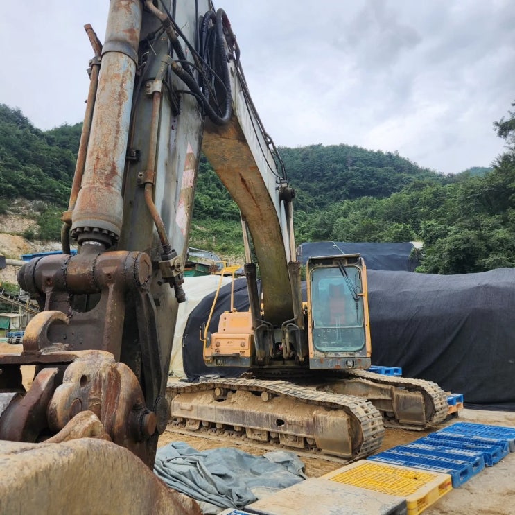  볼보 EC290B 2003년식 1700만원 판매합니다.
