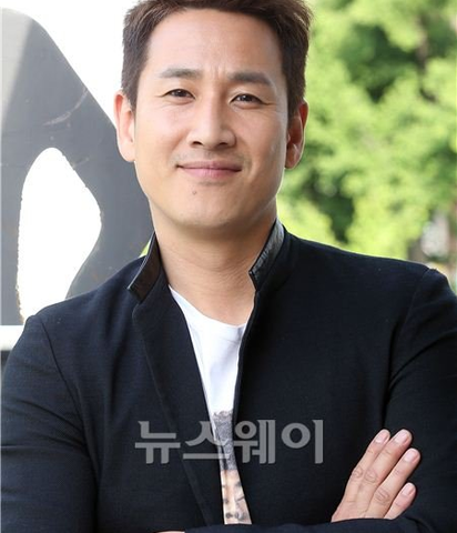 故 <b>이선균 수사정보 유출</b> 사건, 전직 <b>경찰</b>의 중형 구형