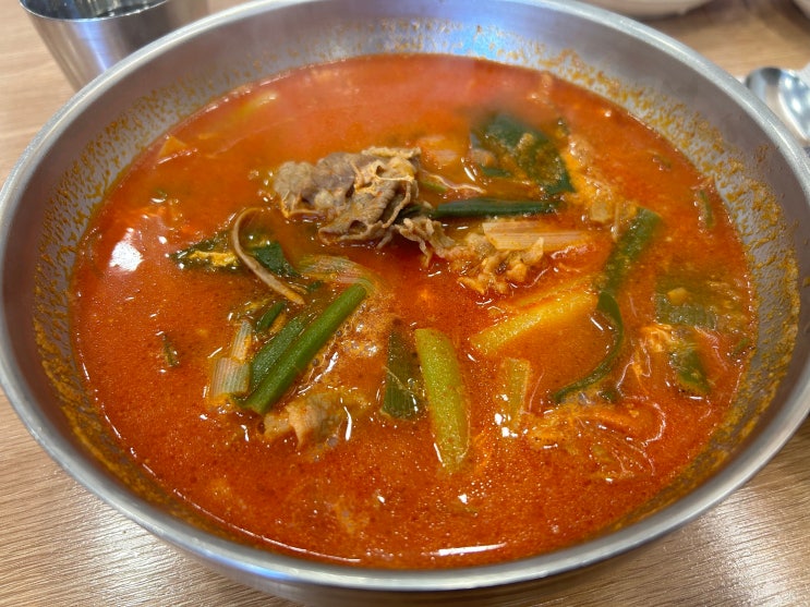  [안암역] 쌀쌀한 가을날씨에 생각나는 차돌육개장 맛집 <이화수전통육개장 안암오거리점>