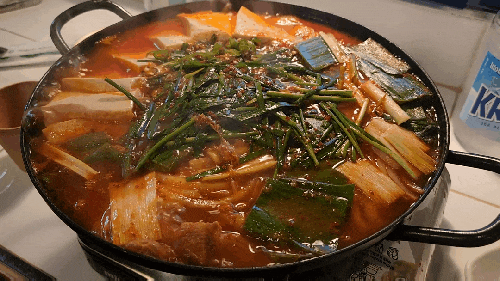  [을지로] 퇴근길 직장인들의 힐링공간 안주맛집 힙지로 황금마차