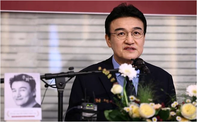  박중훈 에세이 후회하지마 발간, 과거 논란 언급 진심은?