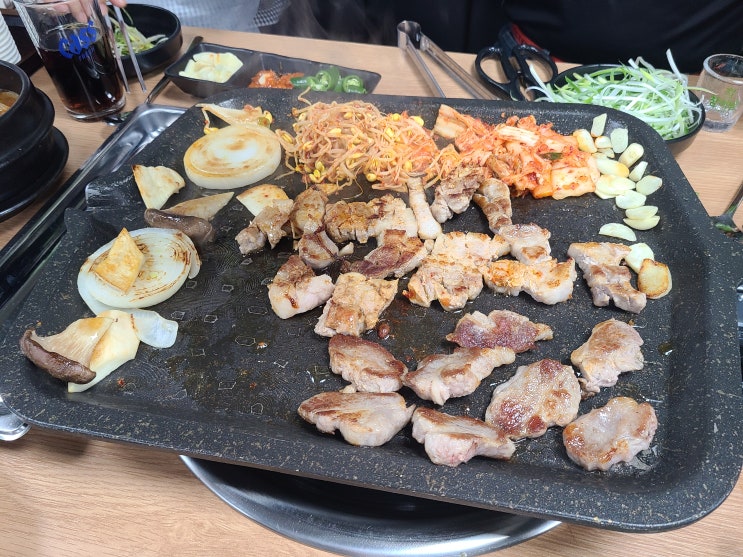  답십리사거리 가성비 최고 고기 맛집 <일등마트 답십리점&1등정육식당> 가격 및 이용 정보