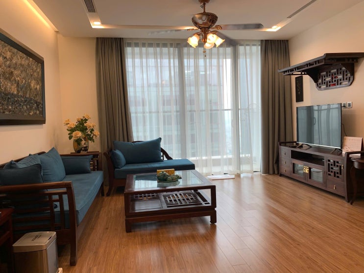  하노이 메트로폴리스 M1 방2개 풀옵션 $1100 Vinhomes Metropolis 고급 아파트 임대 알려드립니다