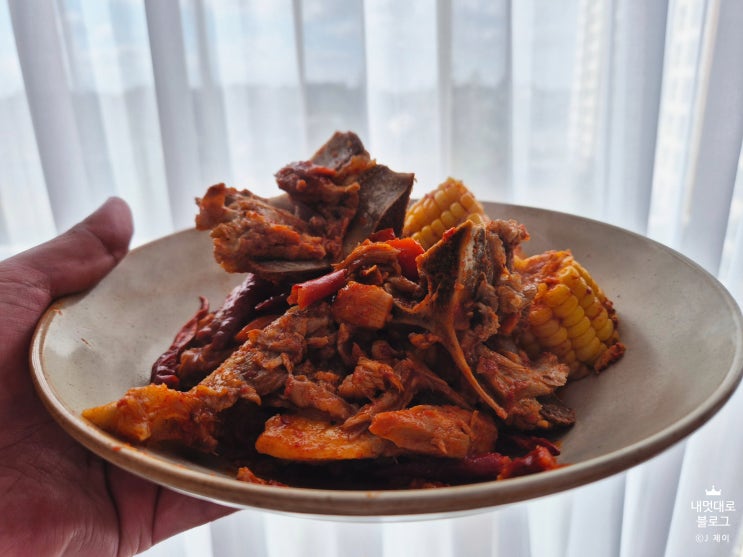  집들이 캠핑음식 해결방법 프레시지 이바돔 뼈찜 밀키트 등뼈찜 조리
