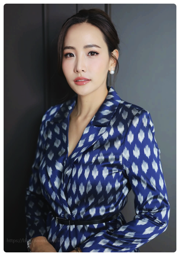 태국 총리 부인 프로필 타나논 니라밋 퍼스트레이디 인스타 결혼 안했다고? 주목받는 이유는?