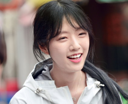 유담 인천대 조교수 임용 특혜 논란 유승민 딸 나이 학력 성희롱 피해 근황 인스타 & 프로필