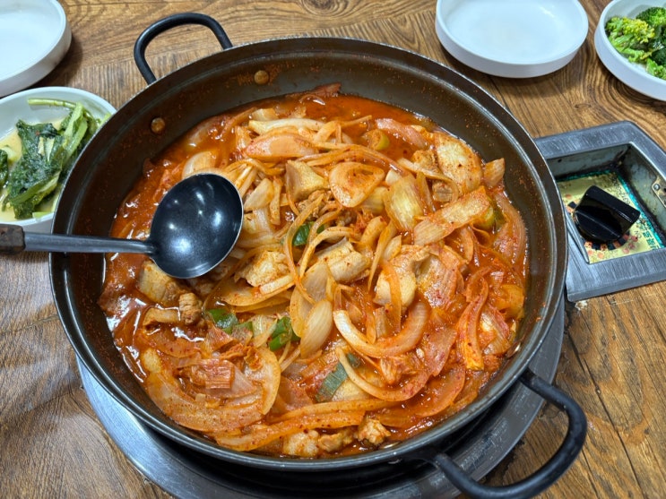  광양 중동 시골 통돼지볶음 현지인 전통의 맛집 내돈내산 리뷰 가성비 무엇?