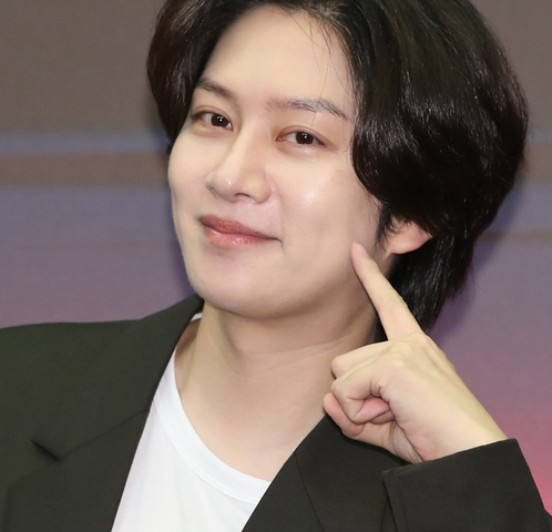 <b>김희철</b> 암환자 지원을 위한 1억 <b>기부</b>! 그의 진정한 마음은?