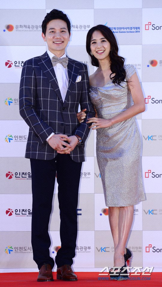KBS 아나운서 출신 이지애, "한쪽 귀 안들리고 통증" 안타까운 근황 속 남편 김정근의 감동 배....