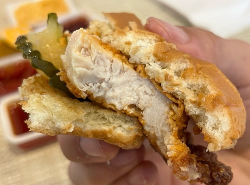뉴욕 칙필레 vs 한국 맘스터치, 미국 치킨버거 후기 (Chick-Fil-A)