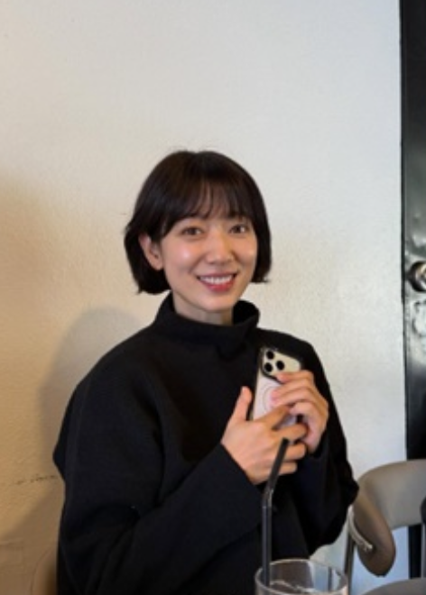 박신혜, 35세 단발 여신 상큼 미모 기다림 속 빛난 여유