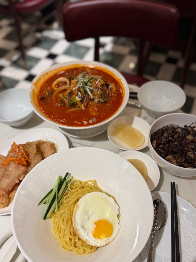  강남 신세계백화점 맛집 지하 식품관에 있는 프리미엄 중식 js가든델리