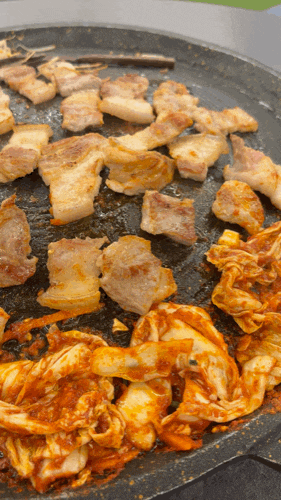  수완지구 삼겹살 맛집 김장날솥뚜껑삼겹살 수완점
