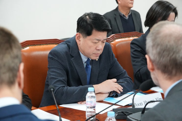 [간담회|<b>한반도</b> 시나리오와 <b>평화 전략</b>] <b>평화</b>는 길 위에서... 