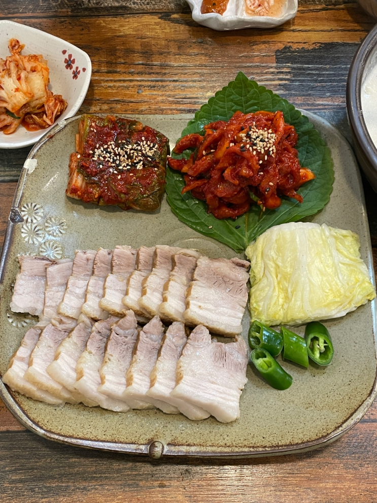  여의도역 맛집 :: 풀향기보쌈칼국수 보들세트 리뷰