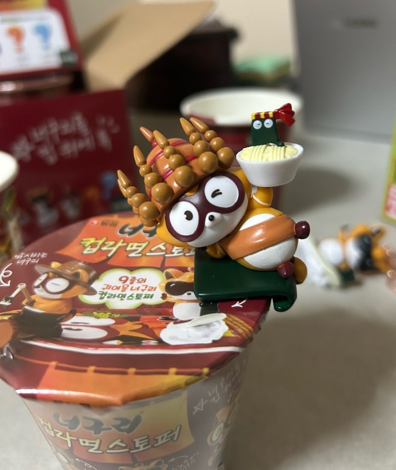 너구리 컵라면 스토퍼 시크릿 궁금해서 그냥 전부 다 샀어요