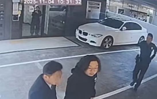 <b>천호동 흉기난동</b> 3명 중상 시민 제압