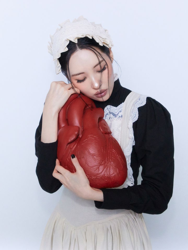 선미, 첫 정규 앨범 'HEART MAID'로 독보적 변신…"감성·퍼포먼스·비주얼 삼박자 완벽"