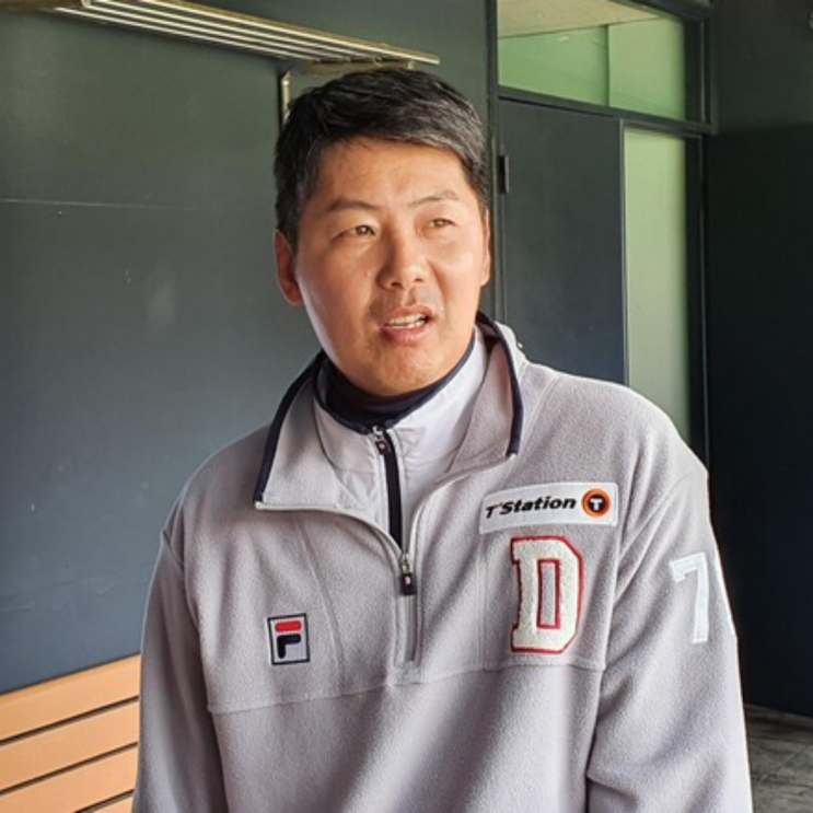  새로운 감독마다 받았던 FA 선물!! 두산 김원형 감독은 어느 선수를 취임선물로 받게 될까?? 김현수와 강백호, 박찬호가 물망에 오르고 있다!!(김태형 장원준, 이승엽 양의지)