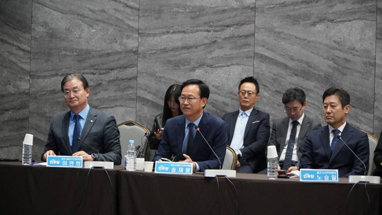 더불어<b>민주당</b> <b>정청래</b> 대표가 취임 후 처음으로 <b>충북</b>을 방문해... 