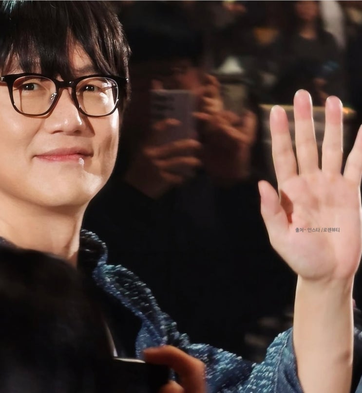 <b>성시경</b> 10년 함께한 <b>매니저</b>... 사칭 피해자에 사비로 <b>보상</b>
