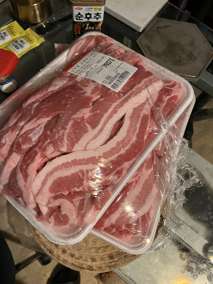  삼겹살 삼킬로가 만들어낸 지옥..모든 메뉴에 삼겹살이 들어가요....더는 삼킬 수가...  (홈플러스 보먹돼 세일일 때 사버림)