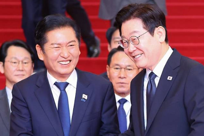 <b>정청래</b>의 자기 정치, 이재명 정부의 발목을 잡고 있다