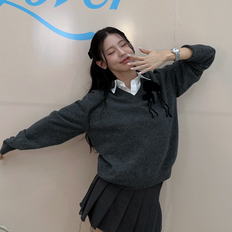 미연 여자 브이넥 니트는? 럭키슈에뜨 정보, 코디