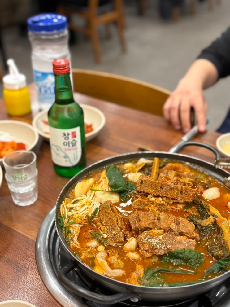  서부청기와감자탕 망원역 24시 해장 맛집! 든든한 밥집 추천