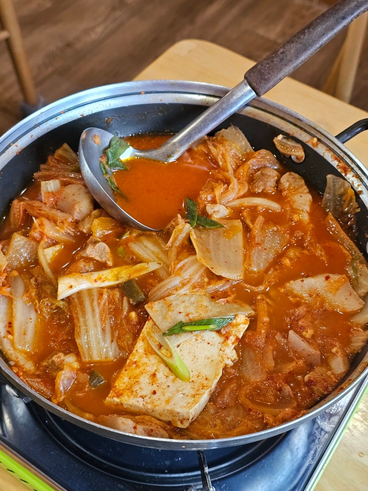  연동 아라동 오등동 근처 제주 김치찌개 맛집 인정! 금하갈비에서 제대로 한 끼 제주 도민 맛집