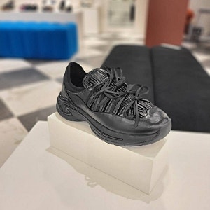 슈콤마보니 2025 딜라이트 스니커즈 (DG4DS25046BLK) 블랙, 편안한 키높이 효과와 착화감! 상세 정....