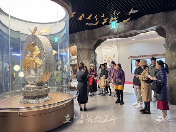  함평군 ‘2025 대한민국 국향대전’, 바다 건너 베트남까지 사로잡다
