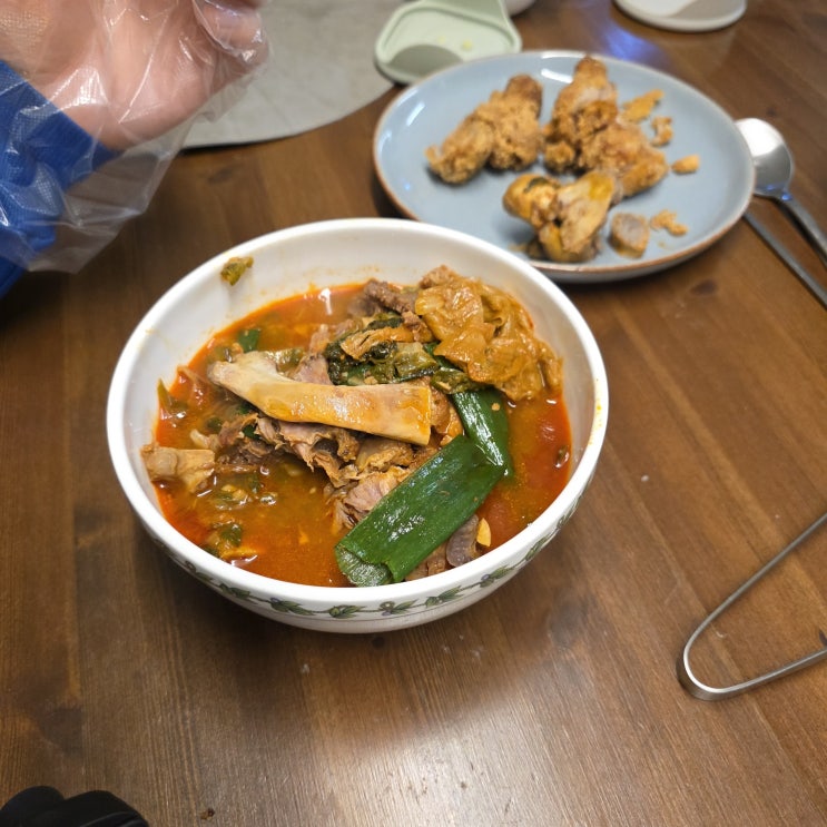  청년감자탕 뼈해장국 밀키트 | 쌍둥이아빠의 찐 솔직 리뷰 (feat. 장단점 총정리)