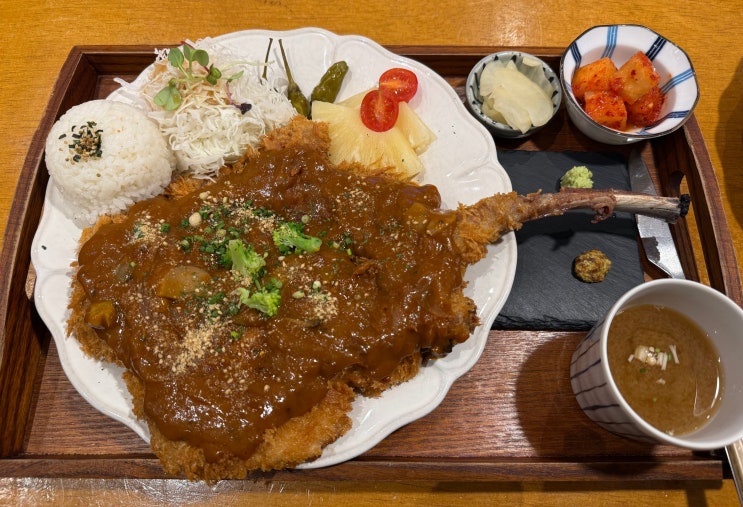 부천시청 색다른 메뉴 뼈돈카츠 동백카츠,파스타,분위기 맛집