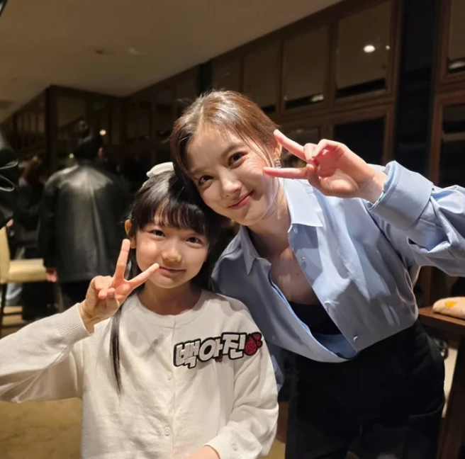 <b>김유정</b>, <b>아역</b> 보호 위해 상담사까지 붙였다…진짜 선배미... 