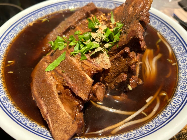  태국 현지 쌀국수가 가득! 태국 요리 전문 용산 맛집 추천 <콘타이 용산아이파크몰점>