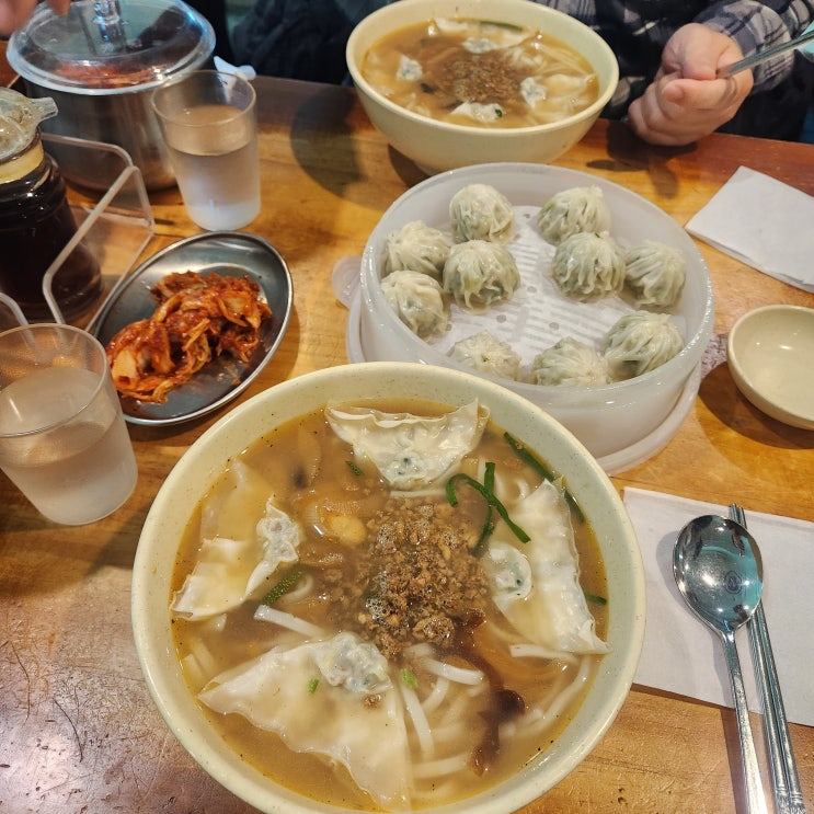  서울 3대 칼국수 맛집 '명동교자 이태원점' (F. 용산구청 주차정보)