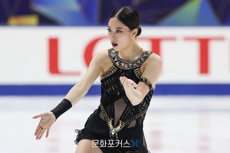 유영 2025 ISU 피겨 <b>그랑프리 4차</b> 여자 <b>쇼트</b> 3위