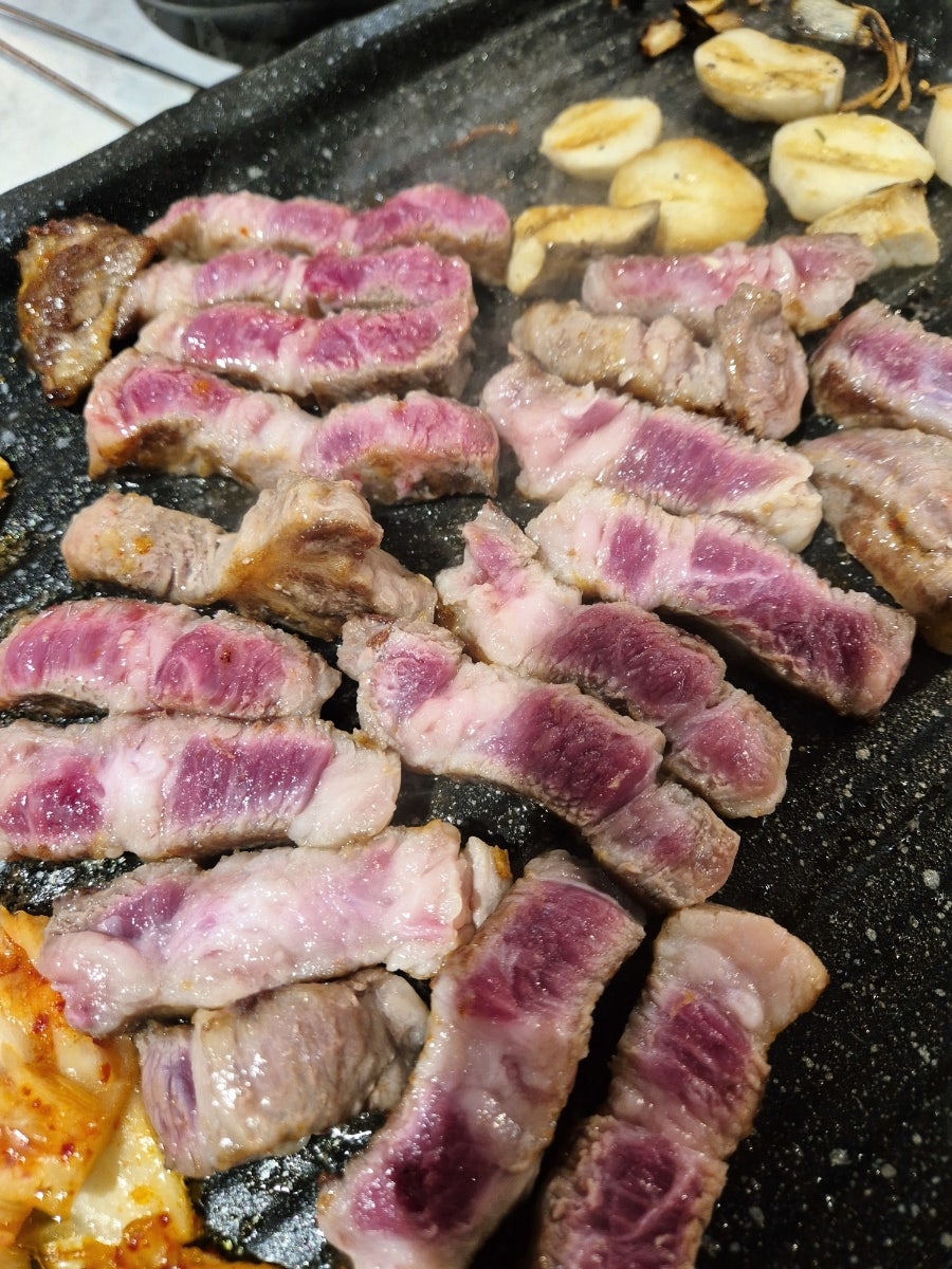 고을래이베리코흑돼지 서구청점 사진 1