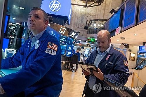 뉴욕증시 혼조 마감, AI 거품 불안 속 ‘<b>셧다운 해제 기대감</b>’... 