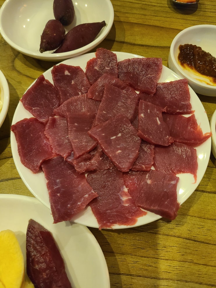  [경북 경주 동천동] 경주 직장인이 추천하는 뭉티기/오드레기 노포 맛집 <너구리식당>