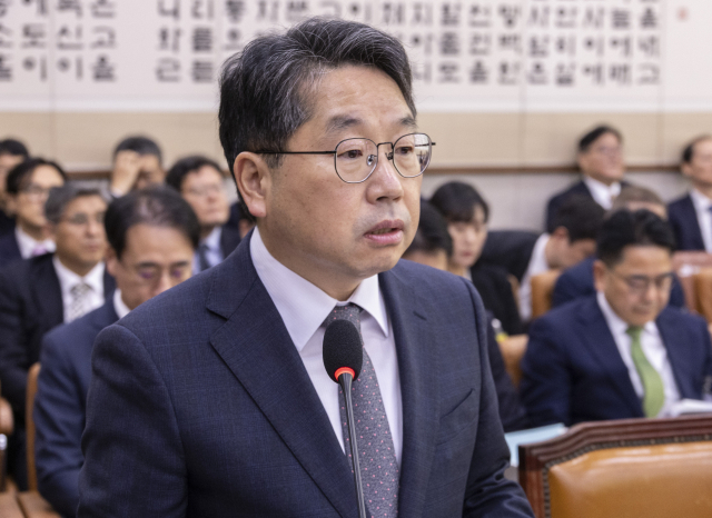 노만석 <b>검찰총장 대행</b> "<b>대장동</b> 항소 포기, 제 책임하에 숙고 끝... 
