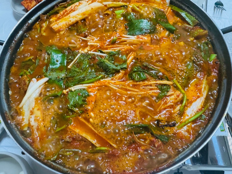 동기간 가평 맛집, 토종닭볶음탕 감자전 도토리묵 토종닭백숙 추천
