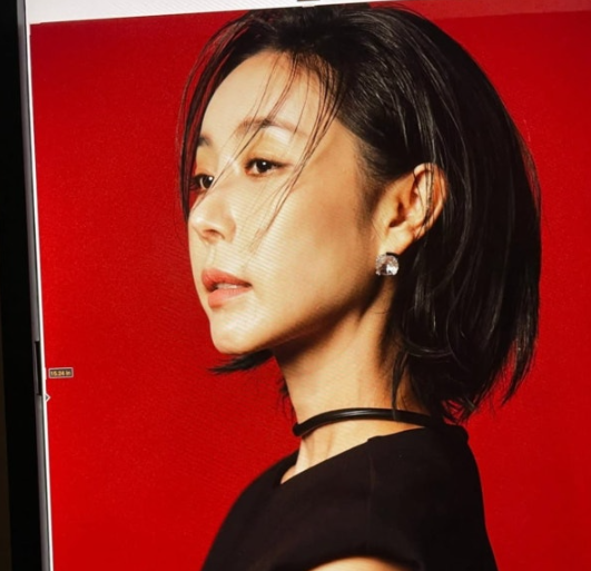   한다감, ‘1000평 한옥 저택 주인공’의 놀라운 근황…탄탄한 복근 공개!