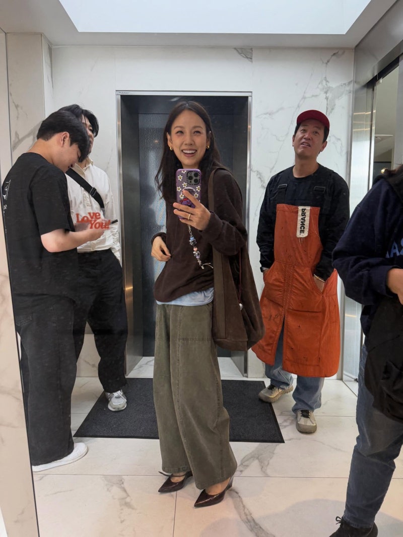 이효리 보부상백 쿠론 하루 숄더백 가격 및 사이즈 알 수 있는 사진!