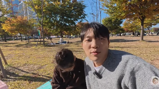  '유깻잎과 이혼' 한강 피크닉 중 눈물 보인 딸, 최고기의 진심 어린 위로