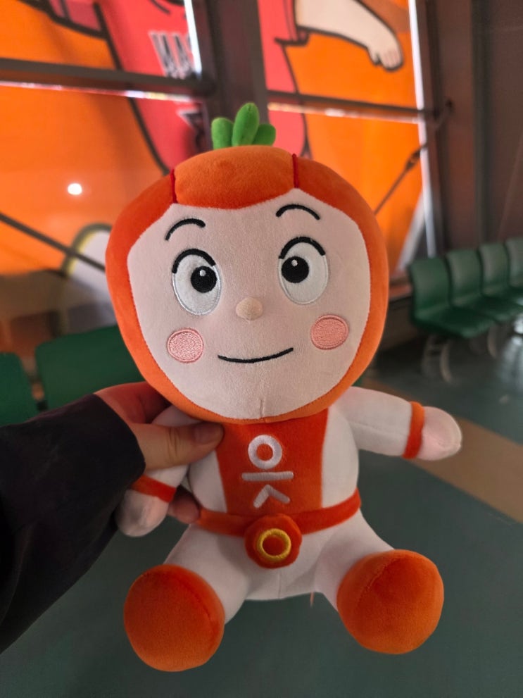 OK저축은행 읏맨 홈 <b>개막전</b>, 4천석 전석 매진 “<b>부산</b> 팬들의... 