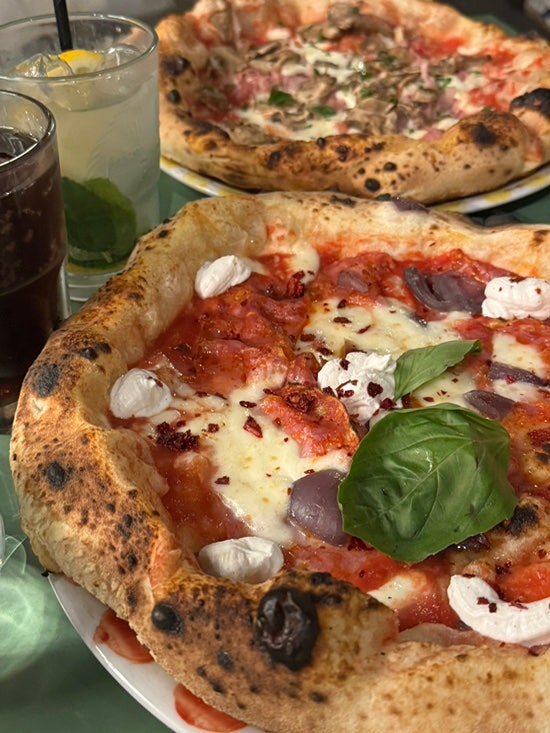  파리맛집 | 유럽 피자 챔피언 홍진경 파리 피자 Peppe Pizzeria Martyrs 리뷰